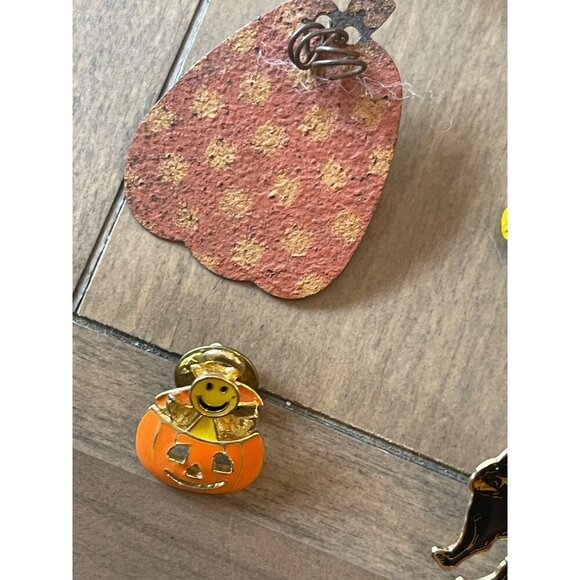 Vintage Halloween Brooch Pin Collection  Pumpkin Witch Cat Bear Skeleton Franken - Picture 7 of 11